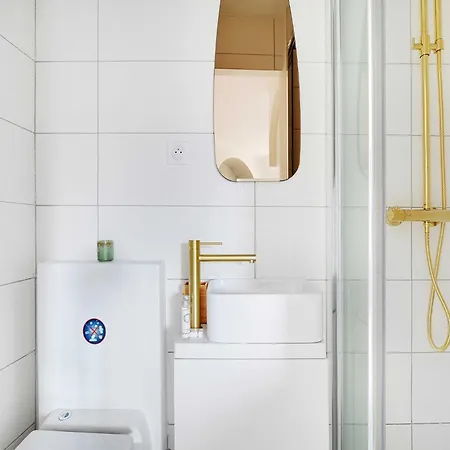 Newly Renovated 2p- Elysee St-honore Appartamento